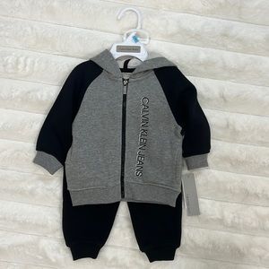 6/9 month 2 piece set